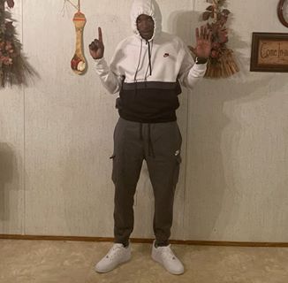 Profile Picture of Johnny Bunch (Baby drakco) (@johnnyb5600) on Facebook