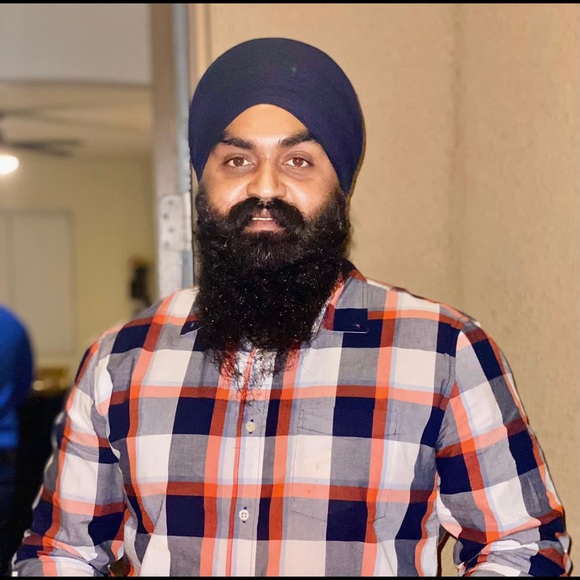 Profile Picture of Kanwaljeet Singh (@lovnasrouli21) on Poshmark