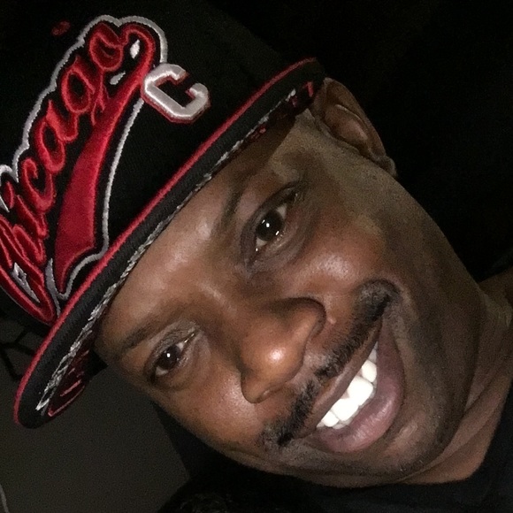 Profile Picture of George Edwards (@kingeorgestl) on Poshmark