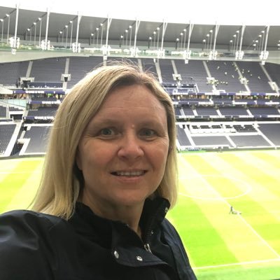 Profile Picture of Lisa Powell (@lisa_powell1972) on Twitter