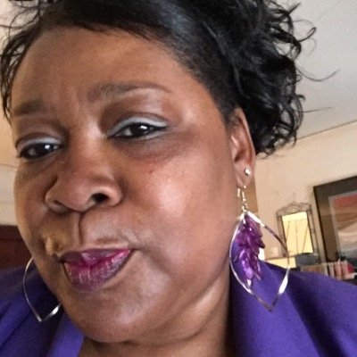 Profile Picture of Bobbie Johnson (@bobbiejohnson18) on Twitter