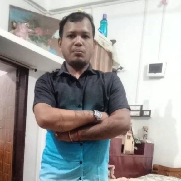 Profile Picture of Roselin Roselin (@roselinsaikia0) on Poshmark