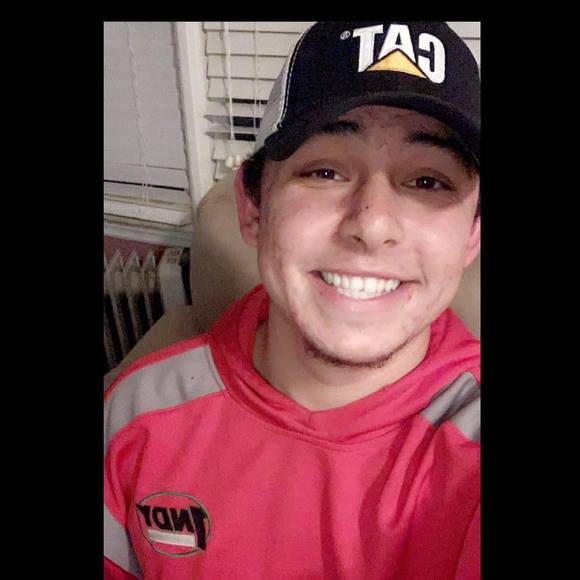 Profile Picture of Dylan Castillo (@dylancastill231) on Poshmark