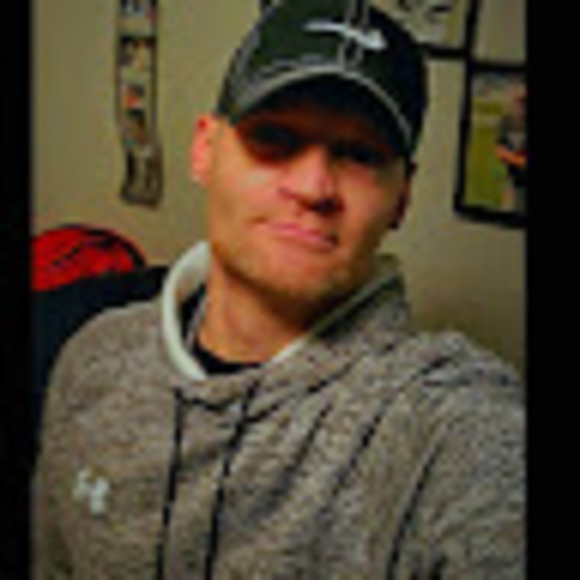 Profile Picture of Corey Kellison (@coreykell) on Poshmark