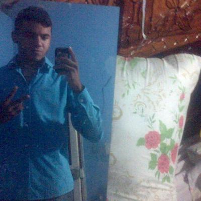 Profile Picture of Lorenzo Gallegos (@mi_bebe_09963) on Twitter