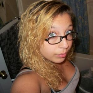 Profile Picture of Mariah Lynch (@lizzy_is_awesome_123) on Myspace