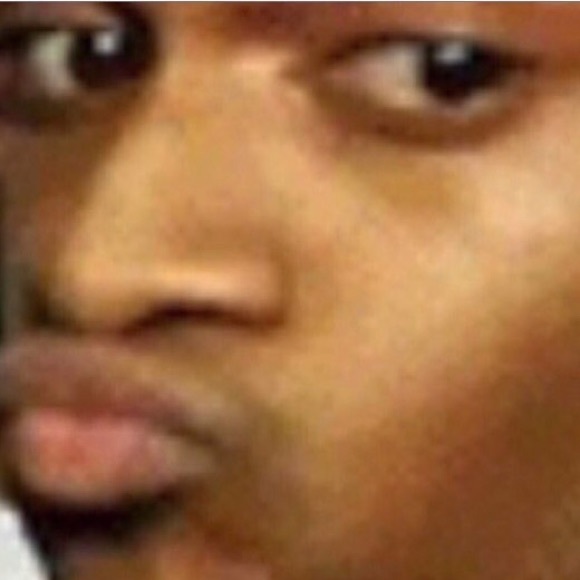 Profile Picture of Faeon Martin (@faeon) on Poshmark