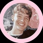 Profile Picture of 🐻;; Aléc Lancaster D'Cateau. (@liriosmagicos) on Instagram