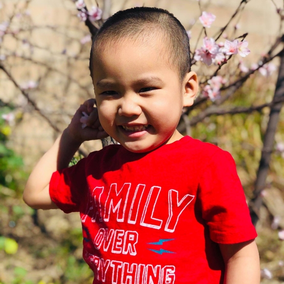 Profile Picture of Sally Saesee (@sallysaesee) on Poshmark