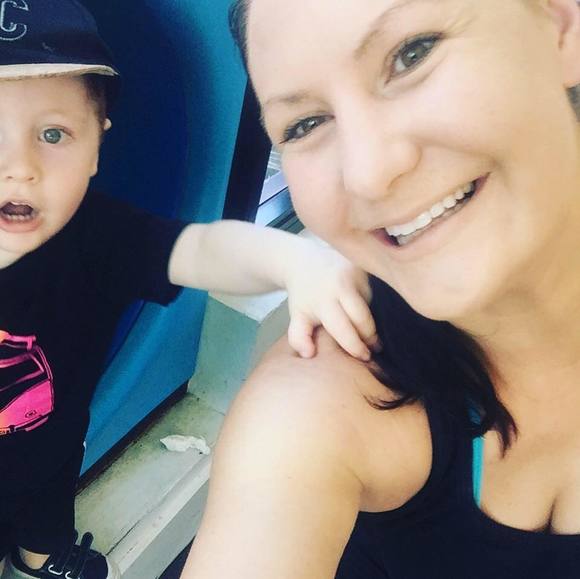 Profile Picture of Amanda Nottelling (@mandy_levey) on Poshmark