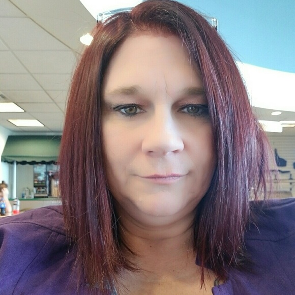 Profile Picture of Pamela Baldwin (@pbald1_7664) on Poshmark