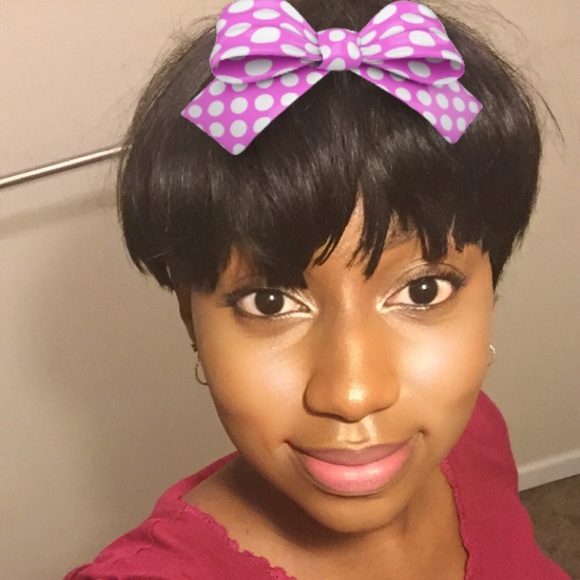 Profile Picture of Danie jade Rivette (@djjade) on Poshmark