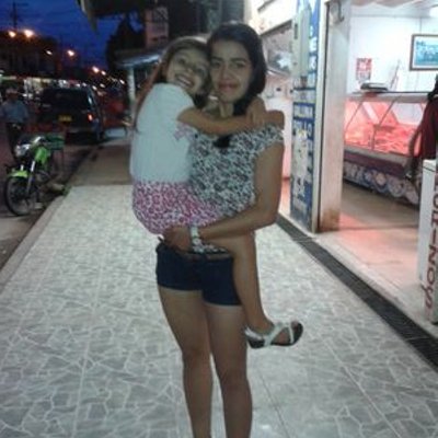 Profile Picture of Mayra Rey (@mayrarey5) on Twitter