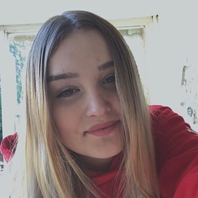 Profile Picture of Allyson Lynch (@AllysonLynch14) on Twitter