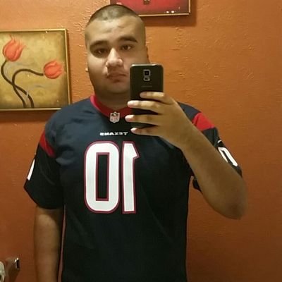 Profile Picture of Jose Loredo (@roxstar96) on Twitter