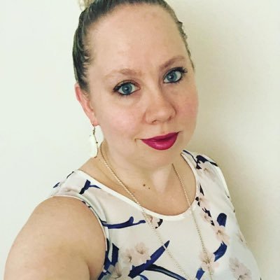 Profile Picture of Jacky S. Moore (@LuckyAmorSAL) on Twitter
