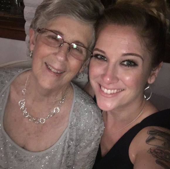 Profile Picture of Cassie Cramer (@scubac23) on Poshmark