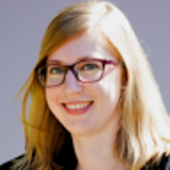 Profile Picture of Ellen Branstiter (@eab1618) on Poshmark