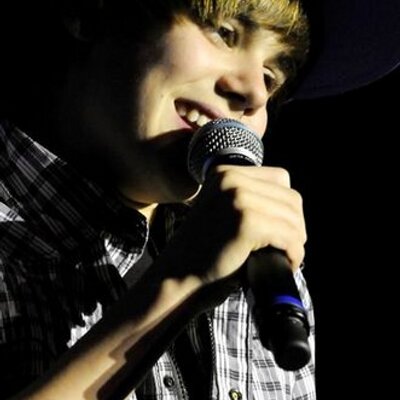 Profile Picture of Laurence Côté (@laueCote) on Twitter