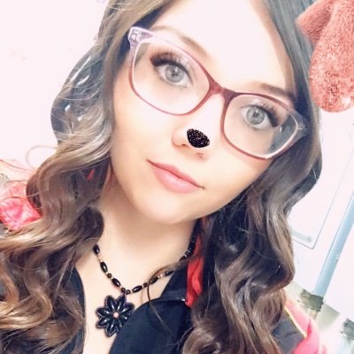 Profile Picture of Nichole Sharp (@NicholeSharp16) on Twitter