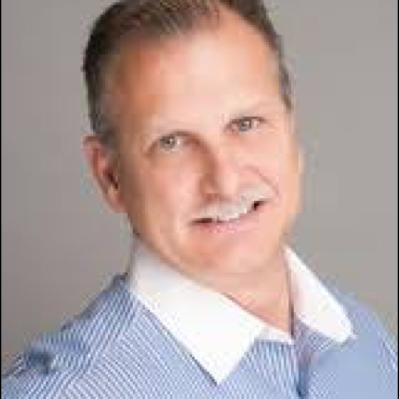 Profile Picture of Chip Rowand (@chiprowand) on Poshmark