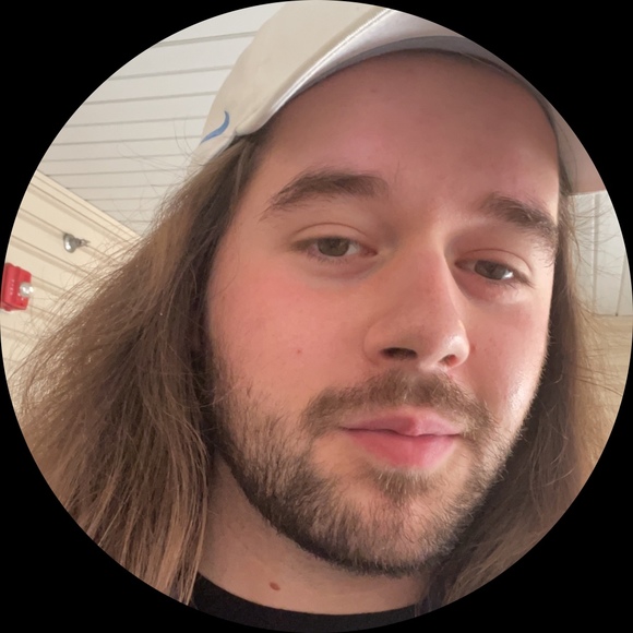 Profile Picture of Aaron Clark (@clarka18) on Poshmark