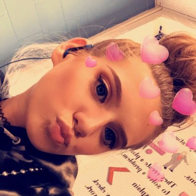 Profile Picture of Mackenzie Crouch (@kennnzi33) on Twitter