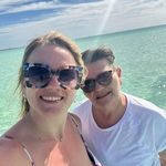 Profile Picture of Joelle Hollander (@joellehollander) on Instagram