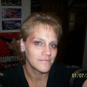 Profile Picture of Kimberly Inman (@sexy_redhead_420) on Myspace