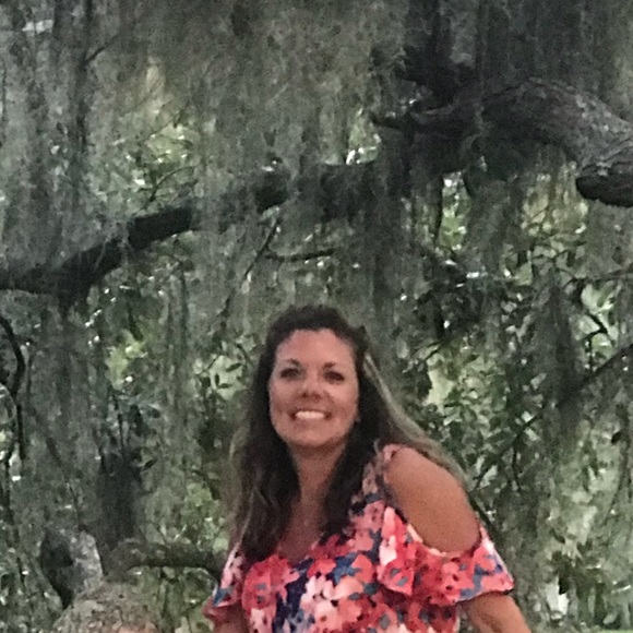 Profile Picture of Erica Revis (@ericarevis1) on Poshmark