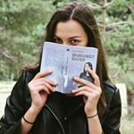 Profile Picture of Margaret Raven (@margaret.raven.book) on Instagram