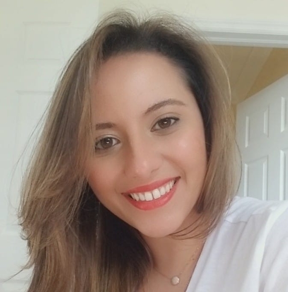 Profile Picture of Crystal Arencibia (@c_arencibia) on Poshmark