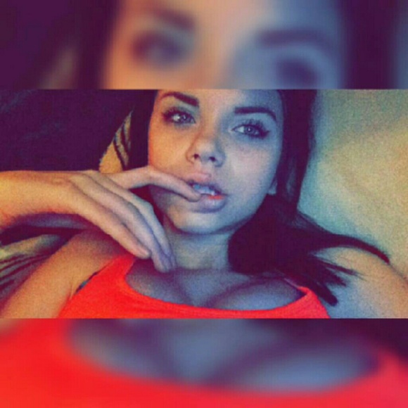 Profile Picture of Bryanna Fewlass (@bfewlass) on Poshmark