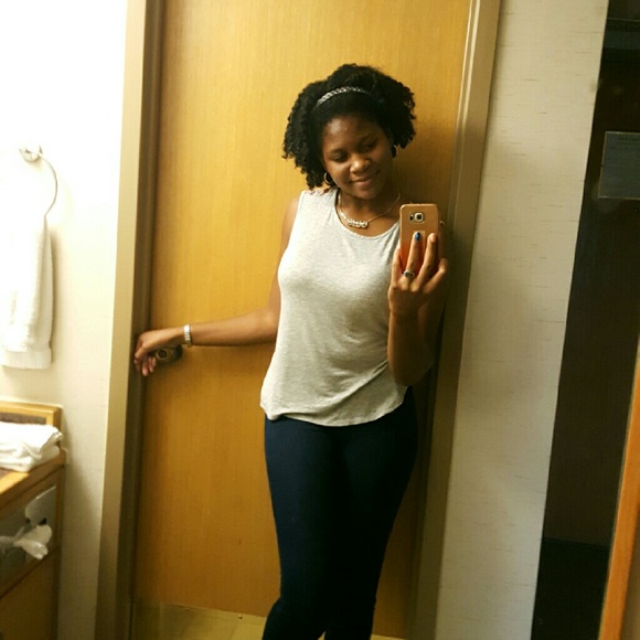 Profile Picture of Oniquekia Bennett (@nikia143) on Poshmark