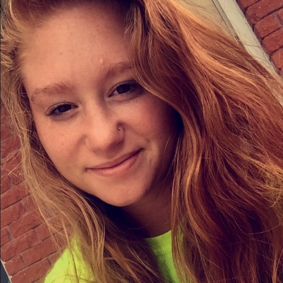 Profile Picture of Katelynn Dunham (@kedunham) on Poshmark