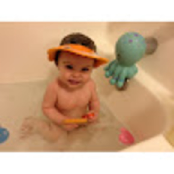 Profile Picture of Robert Grissom (@robert_grissom) on Poshmark