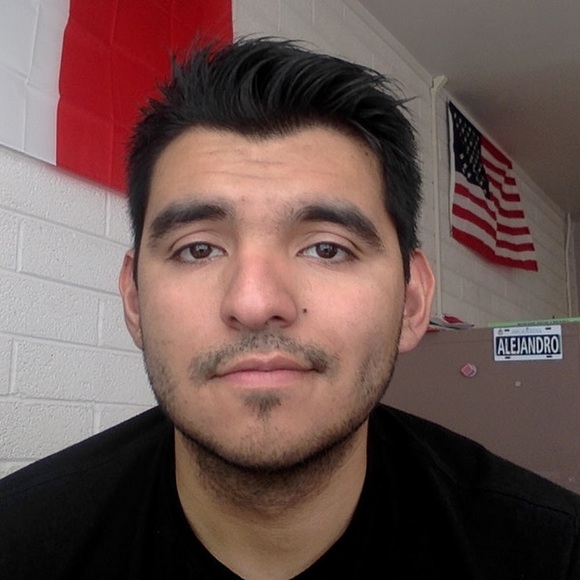 Profile Picture of Alejandro Silva (@estebansilva) on Poshmark