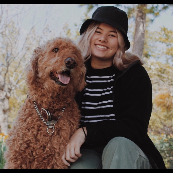 Profile Picture of Aly Mottram (@alymotttam) on Poshmark