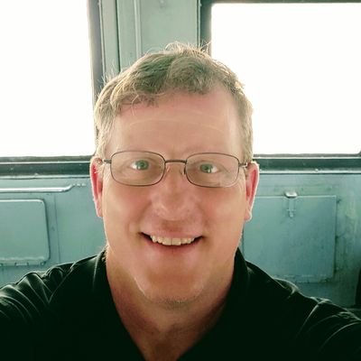 Profile Picture of Daniel  Vinson (@Isavinson) on Twitter