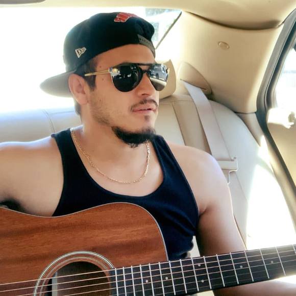 Profile Picture of Amigo Amigo (@montufar1525) on Poshmark