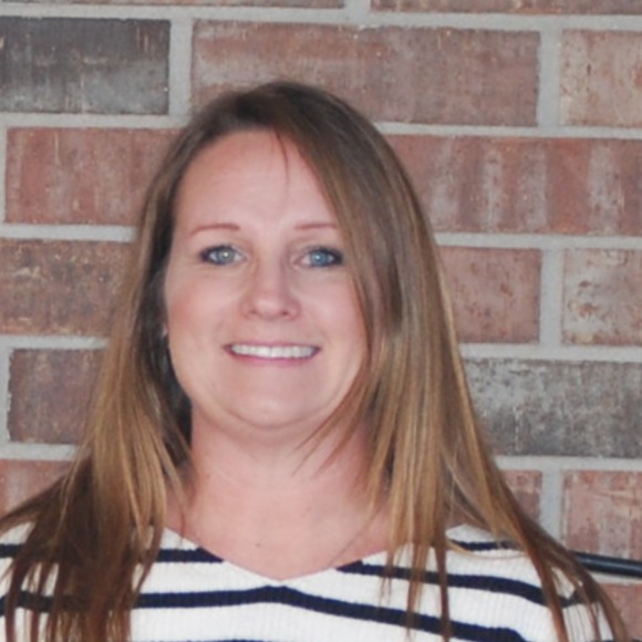 Profile Picture of Stacy Hageman (@slhageman) on Poshmark