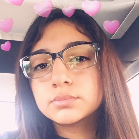 Profile Picture of Kimberly Rodriguez (@kimmrodriguezz) on Poshmark