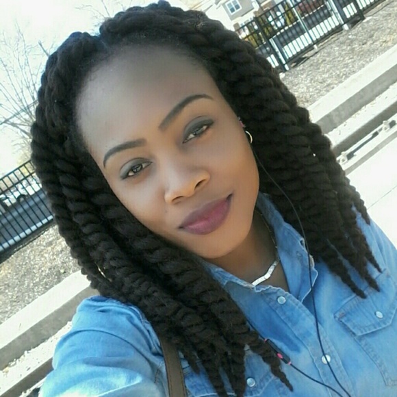 Profile Picture of Sade Allen (@sunny_allen) on Poshmark