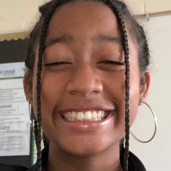 Profile Picture of Chris Burroughs (@chris_burroughs) on Poshmark