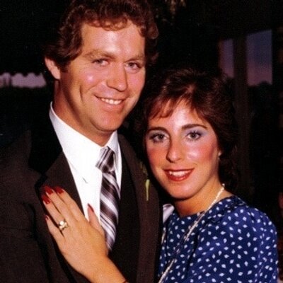 Profile Picture of Debbie Dolan (@debzgold) on Twitter