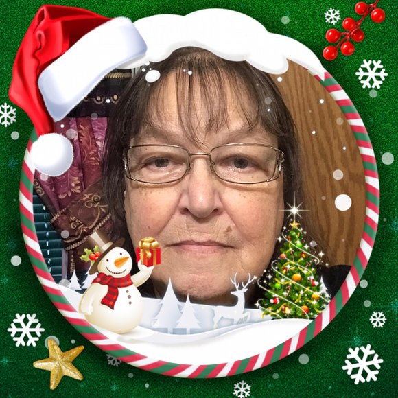 Profile Picture of Sharon Call (@alreadyhavaman) on Poshmark