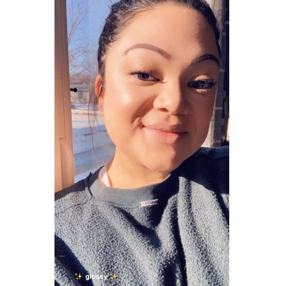 Katie Gebauer - Poshmark Profile Picture of Katie Gebauer (@kajiberry) on Poshmark