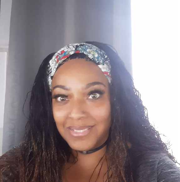 Profile Picture of Jean Simon (@cjeansimon) on Poshmark