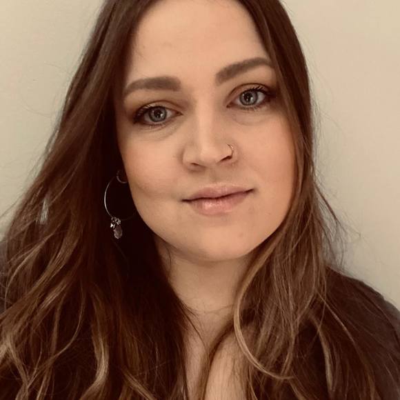 Profile Picture of Lacey Nicholas (@heyimlay) on Poshmark