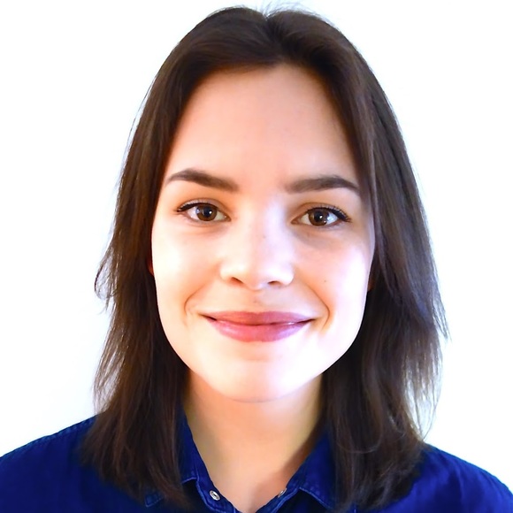 Profile Picture of Frida Antonsen (@frianton) on Poshmark